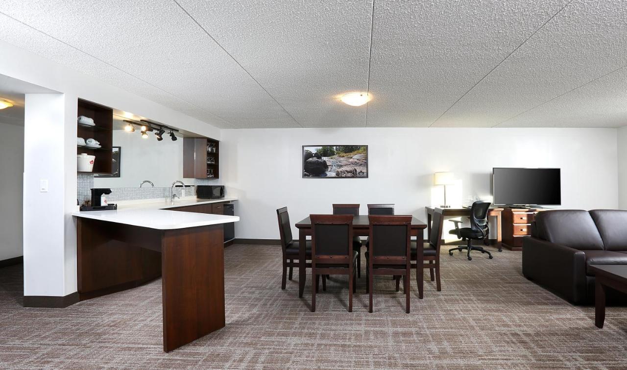 Canad Inns Destination Centre Club Regent Casino Hotel Winnipeg Ngoại thất bức ảnh