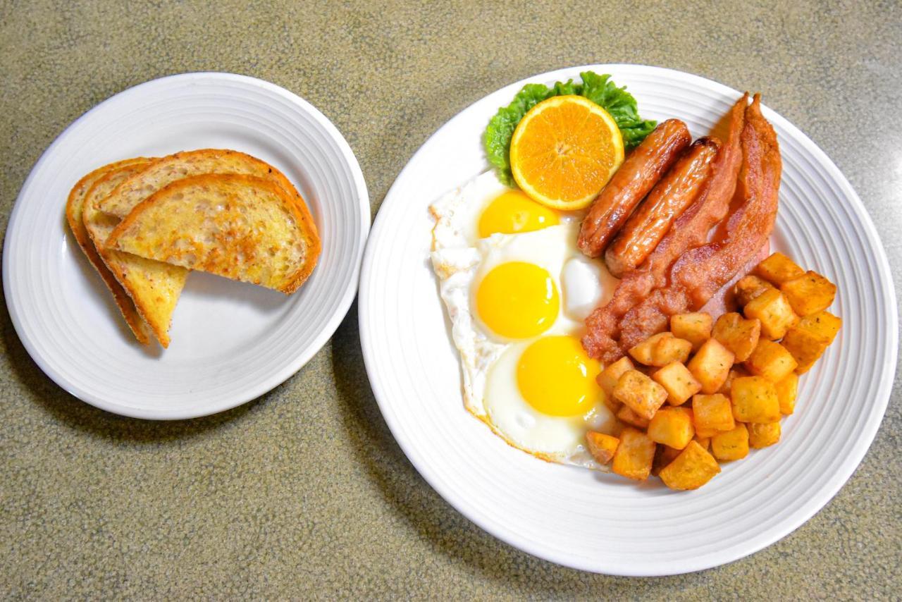 Canad Inns Destination Centre Club Regent Casino Hotel Winnipeg Ngoại thất bức ảnh