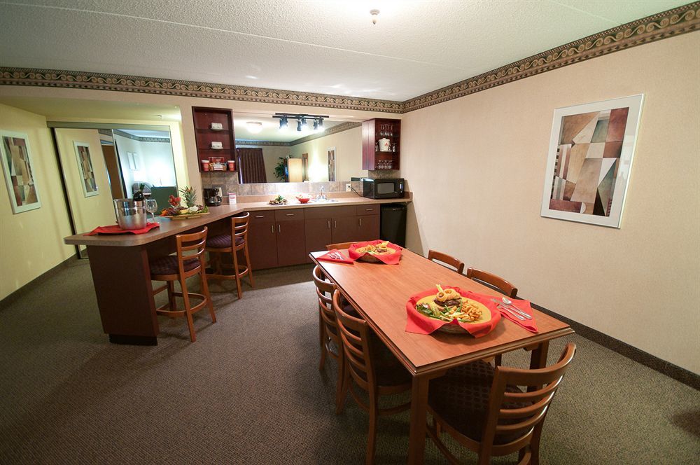 Canad Inns Destination Centre Club Regent Casino Hotel Winnipeg Ngoại thất bức ảnh